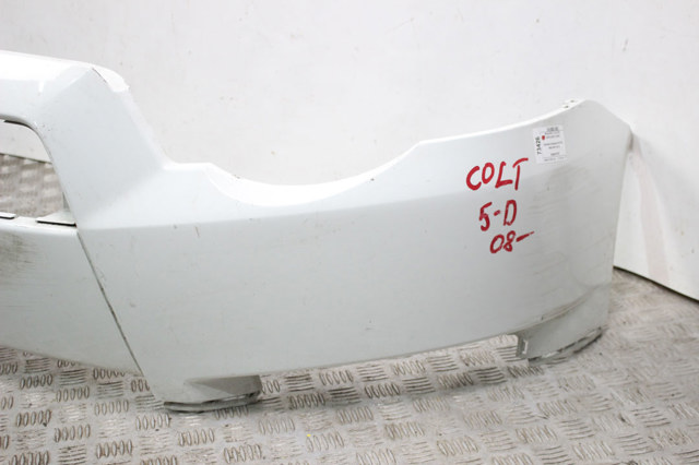 Передний бампер 6400C770 MITSUBISHI