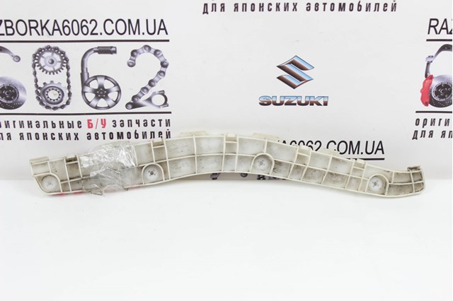 Кронштейн бампера заднего, внешний правый 6410A188 MITSUBISHI