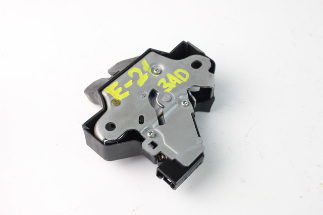 Замок крышки багажника 6460002071 TOYOTA