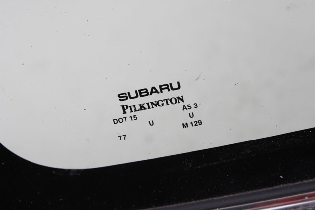 SUBARU 65209AL10A Стекло кузова (багажного отсека) правое в наличии Тернополь
