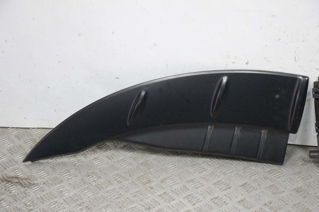 Облицовка капота 658373NA1A NISSAN
