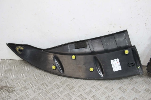 NISSAN 658373NA1A Молдинг капота в наличии Павлоград