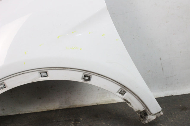 663102W000 Крыло переднее левое купить Николаев