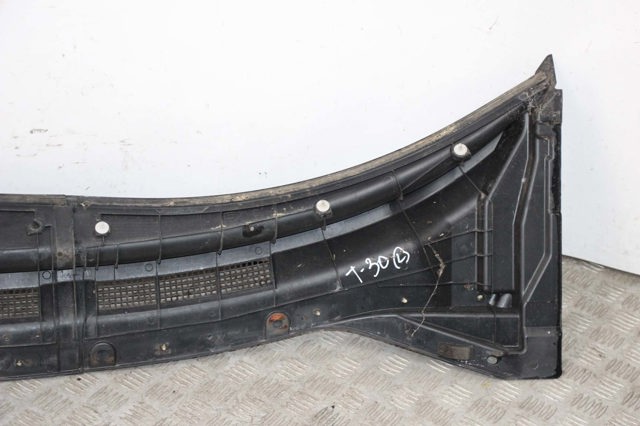 668628H900 NISSAN Водосток лобового стекла, жабо купить в Ужгород