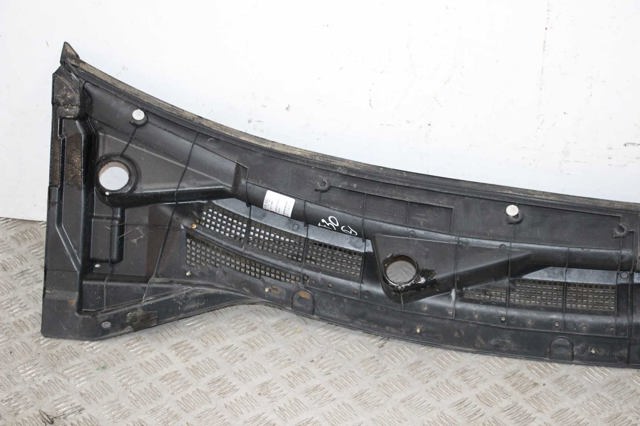 NISSAN 668628H900 Водосток лобового стекла, жабо в наличии Ирпень