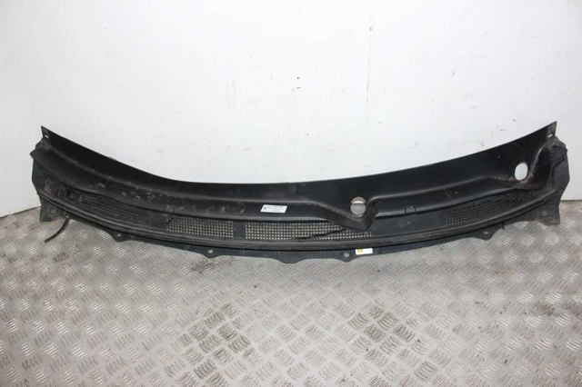 Водосток лобового стекла, жабо 66862JG400 NISSAN