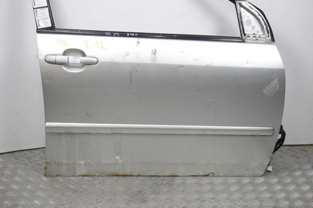 Пассажирская передняя дверь 6700102131 TOYOTA