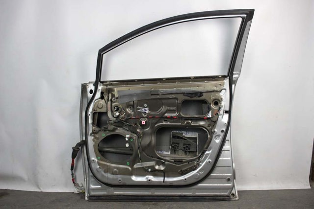 670010T022 TOYOTA Дверь передняя правая купить в Полтава
