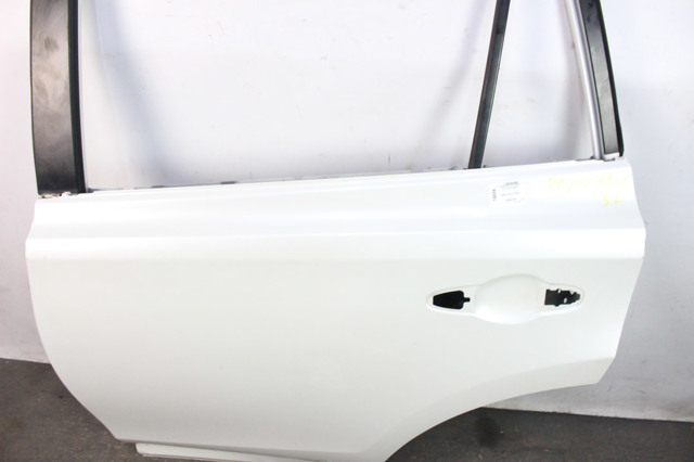 TOYOTA 6700442180 Дверь задняя левая в наличии Ирпень