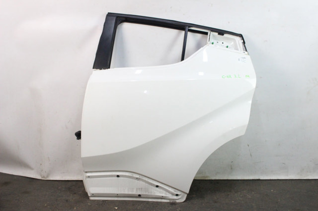 Дверь задняя, левая 67004F4010 TOYOTA