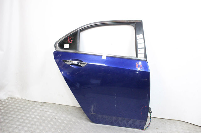 67510TL0000ZZ HONDA Дверь задняя правая купить в Николаев