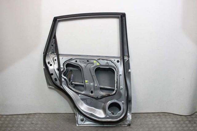67550SWAA00ZZ Honda Дверь задняя левая