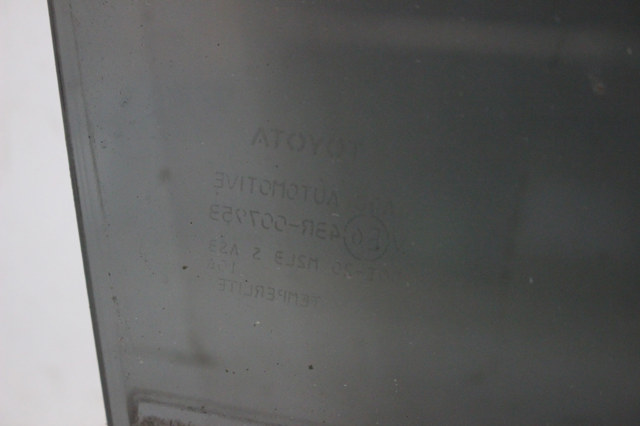 TOYOTA 6811342150 Стекло двери задней правой в наличии Киев