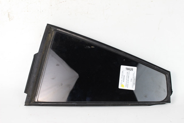 Уголок задней правой двери 6812342140 TOYOTA