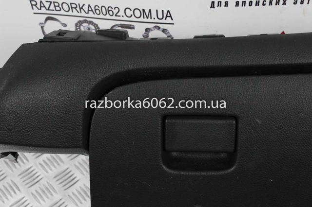 NISSAN 685105HA0A Ящик перчаточный (бардачок) в наличии Чернигов
