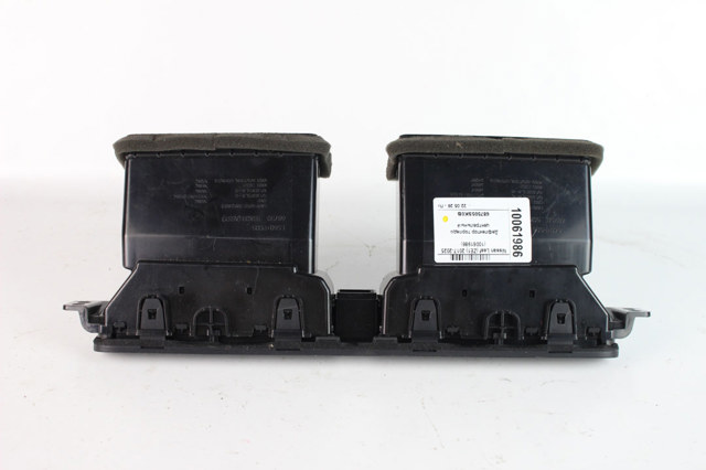 Вентиляция передка 687505SK0B NISSAN