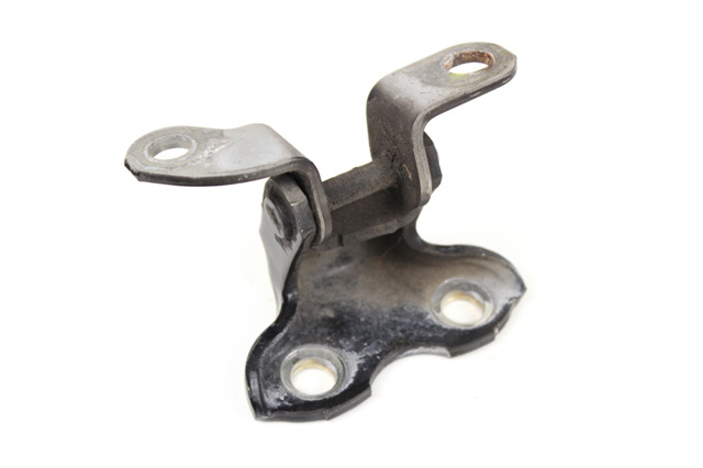 6876020122 TOYOTA Петля двери задней левой купить в Ужгород