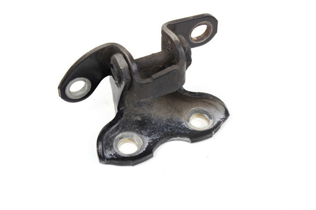 6876020122 TOYOTA Петля двери задней левой купить в Сумы
