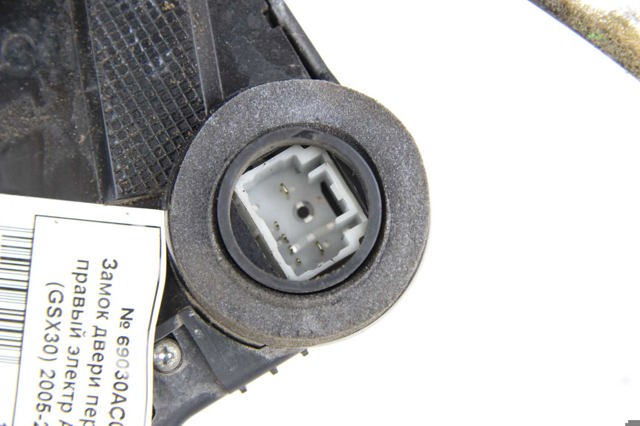 Внутренний дверной замок 69030AC080 TOYOTA