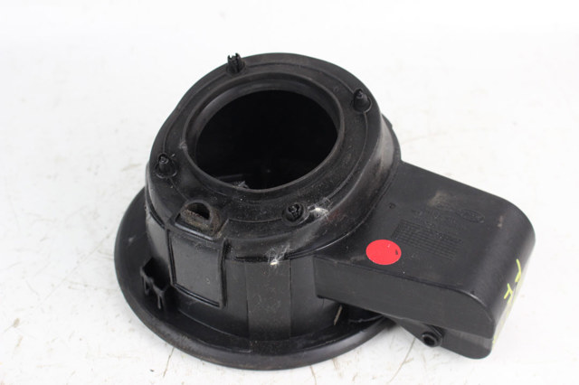 695102W000 HYUNDAI Лючок бензобака купить в Каменское