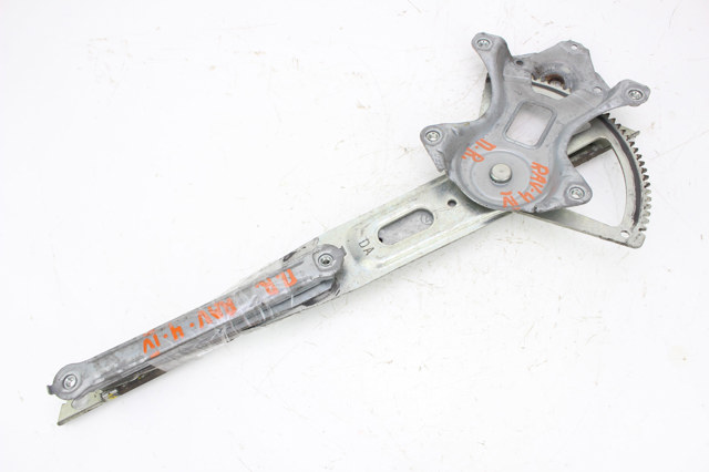 Стеклоподъемник передней правой двери 6980130280 TOYOTA