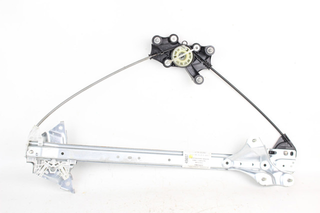 Мотор стеклоподъемника двери передней, правой 6980142070 TOYOTA