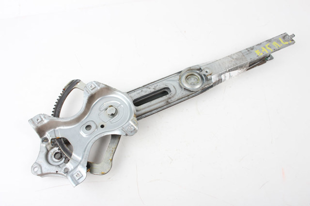 Стеклоподъемник передней левой двери 6980212220 TOYOTA