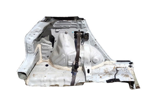 715033UC00 HYUNDAI Крыло заднее левое купить в Сумы