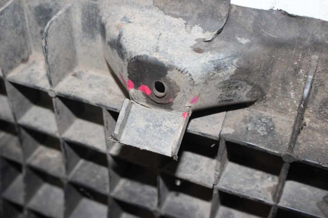 SUZUKI 7239061M00 в наличии Киев