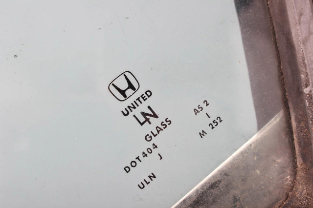 Стекло-форточка двери, задней, левой 73455TA5A00 HONDA