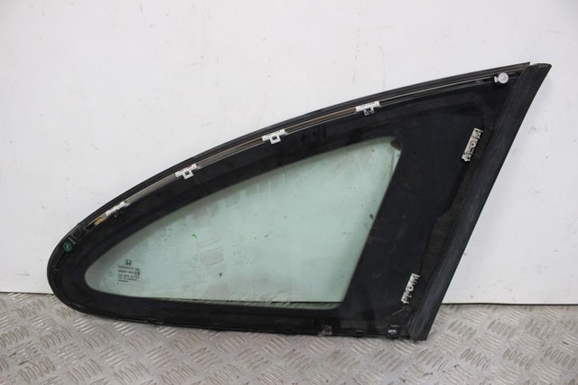 HONDA 73561SWWE01 Стекло-форточка двери задней левой в наличии Львов