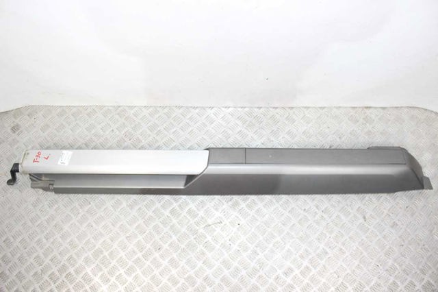 NISSAN 738218H700 в наличии Львов