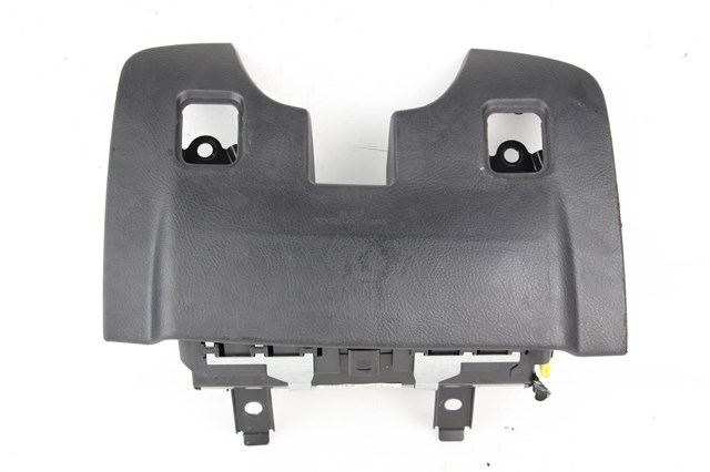 Подушка безопасности защиты коленей 7390005010B0 TOYOTA