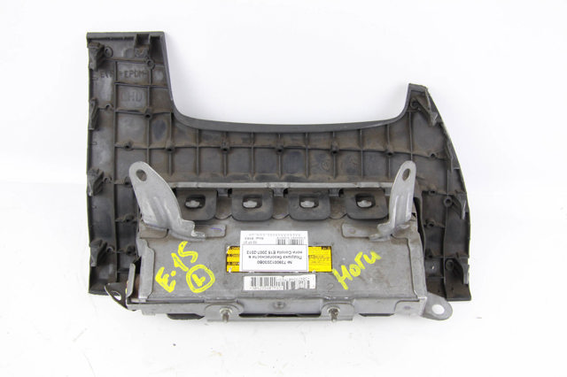 Подушка Айрбег водителя защиты коленей 7390012030B0 TOYOTA