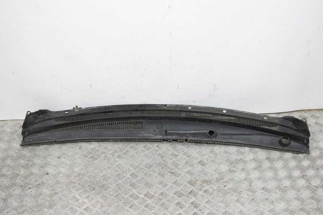 7405A131 MITSUBISHI Решетка дворников купить в Украина