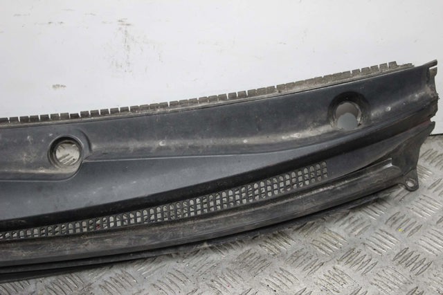MITSUBISHI 7405A131 Решетка дворников в наличии Львов