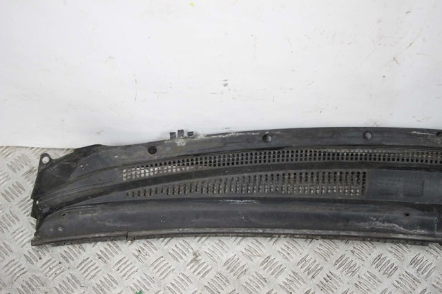 7405A131 MITSUBISHI Решетка дворников купить в Житомир