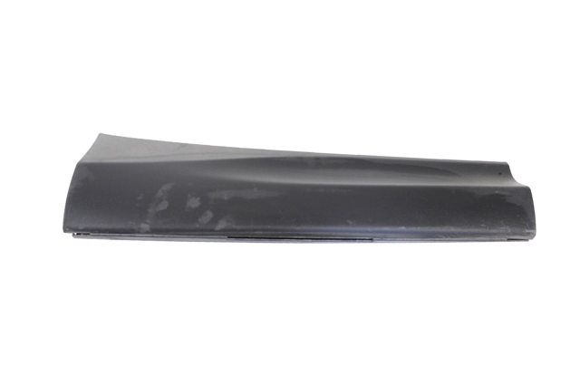 Молдинг задней правой двери 7507742010 TOYOTA