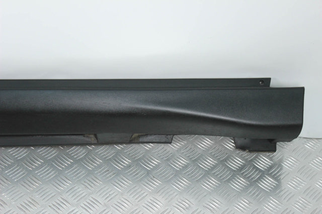 7585048010 TOYOTA Накладка (молдинг) порога наружная правая купить в Черкассы