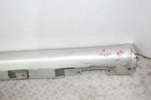 TOYOTA 758510F010 Накладка (молдинг) порога наружная правая в наличии Павлоград