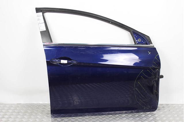 Пассажирская передняя дверь 760043Q000 HYUNDAI