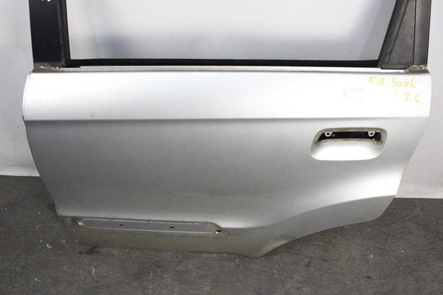 Дверь пассажирская задняя левая 770032K010 HYUNDAI