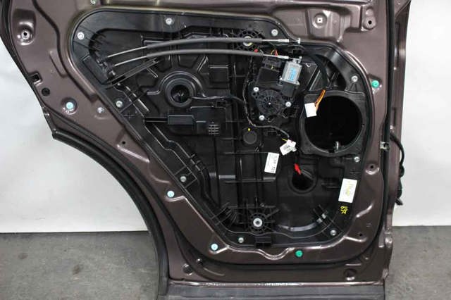 770032W000 HYUNDAI Дверь задняя левая купить в Павлоград