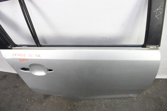770043W000 HYUNDAI Дверь задняя правая купить в Ровно
