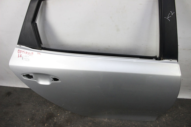 Дверь пассажирская задняя правая 77004D5000 HYUNDAI