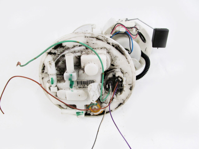 Насос погружной в баке Тойота Авенсис 3