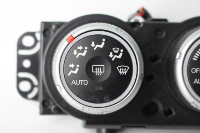7820A082XB MITSUBISHI Блок управления кондиционером купить в Николаев