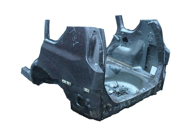 Панель задняя, багажного отсека 79110JG000 NISSAN