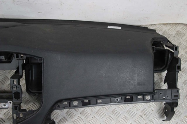 Передняя панель 8000A186XA MITSUBISHI