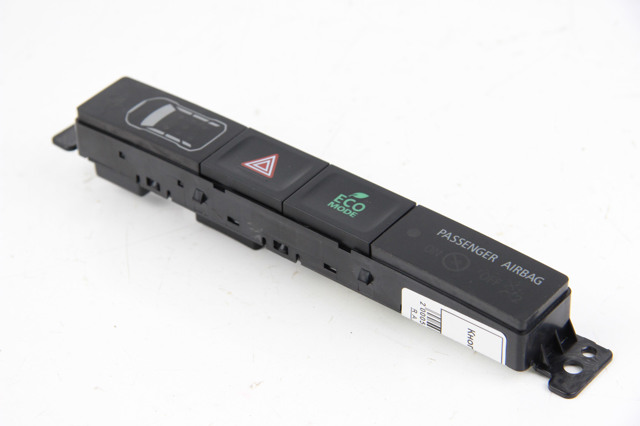 8002B409 MITSUBISHI Кнопка включения аварийного сигнала купить в Запорожье
